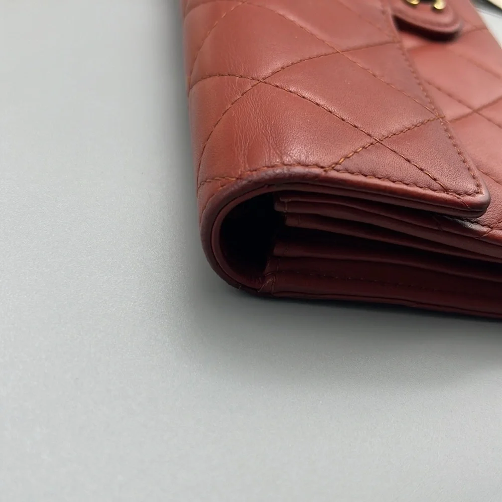 ❤️CHANEL Red Quilted Leather Wallet/Clutch
